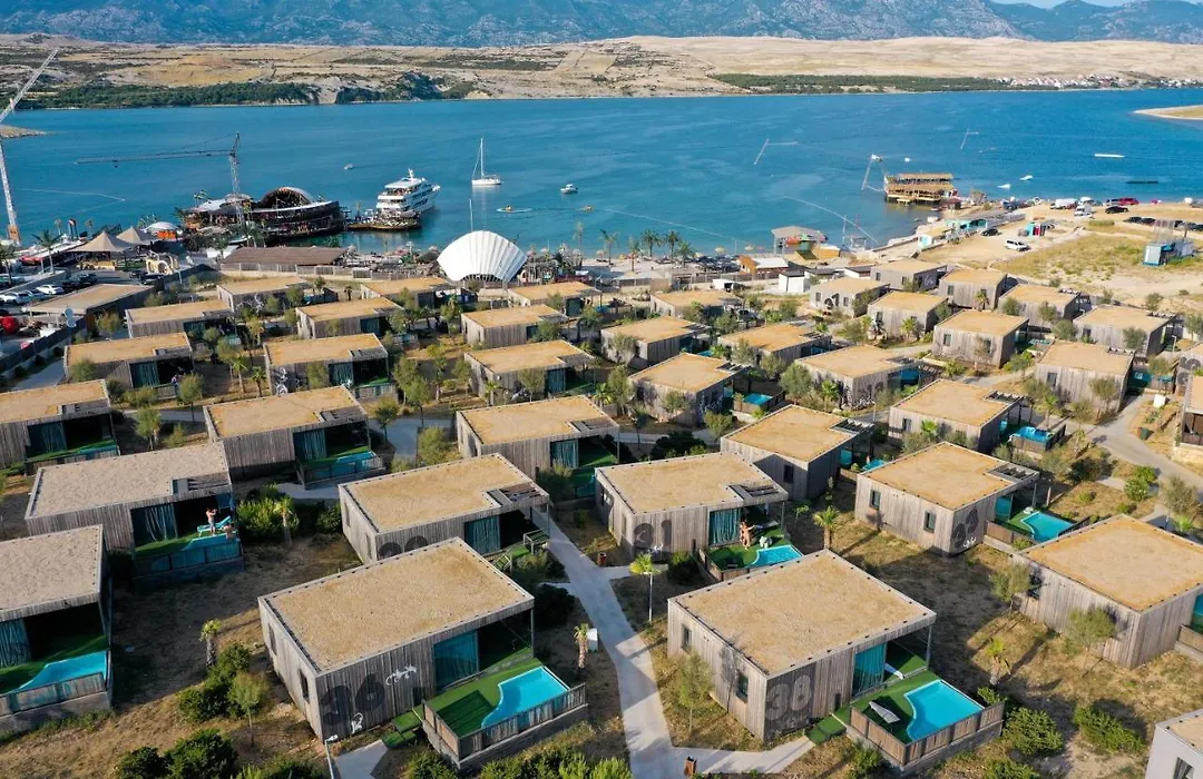 Noa Island Retreat-1